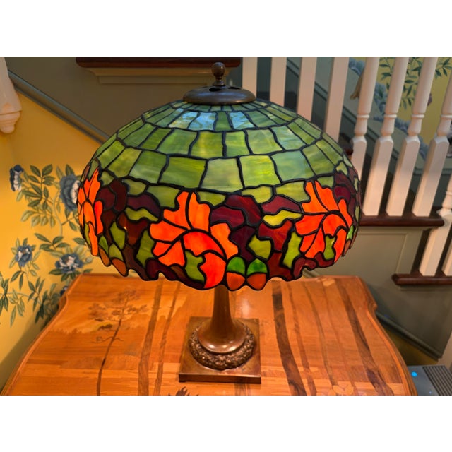 Early 20th Century Duffner and Kimberly Acorn Stained Glass Table Lamp For Sale - Image 4 of 12