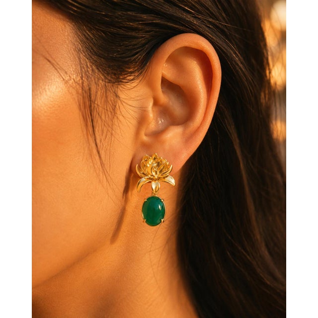 Lotus Green Onyx Drop Earrings For Sale - Image 4 of 8