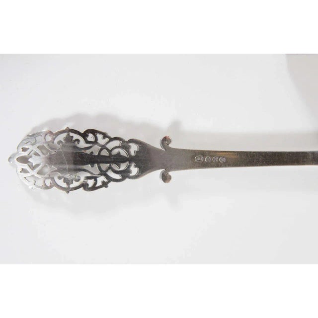 Silver Mid 19th Century Early Victorian Silver Plate Flatware Set for Dessert, Fruit and Nuts - Set of 32 For Sale - Image 8 of 11