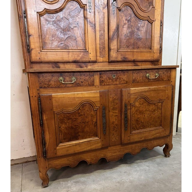 Louis XV Two-Part Bressan Buffet in Walnut and Elm For Sale - Image 3 of 10