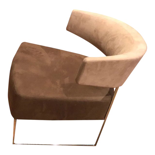 1990s Vintage Contemporary Andreu World Oyster Lounge Chair For Sale