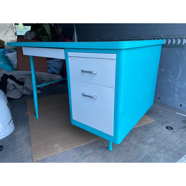 Mid-Century Modern Vintage Mid Century Modern Teachers Metal Tanker Desk For Sale - Image 3 of 12