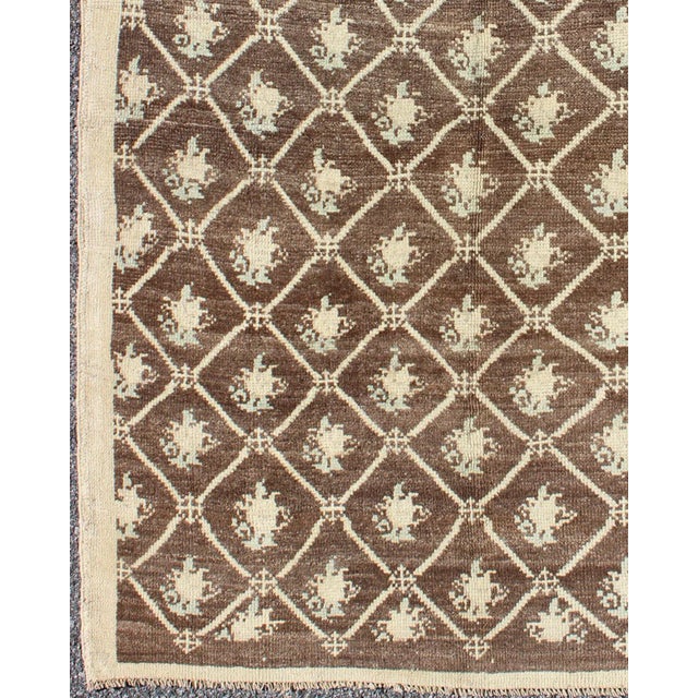 All-Over Design Turkish Tulu Rug in Shades of Brown and Cream For Sale - Image 4 of 7