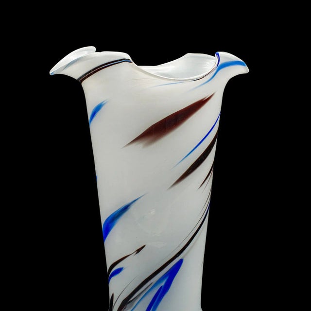 White 1950's Tall Vintage Murano Flower Vase For Sale - Image 8 of 12