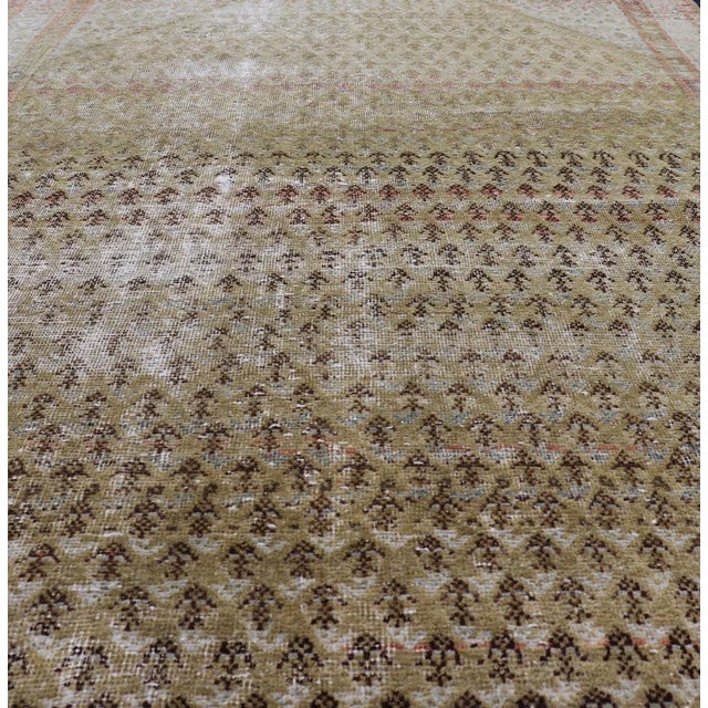 Early 20th Century Antique Saraband Persian Rug With Small Paisley in Chartreuse Yellow Background For Sale - Image 5 of 12