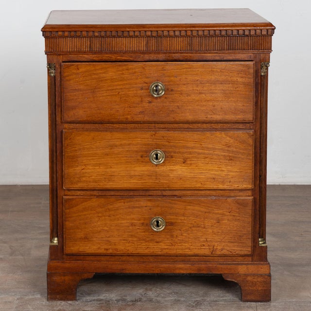 Mid 19th Century Louis XVI Style Mahogany Chest of Three Drawers For Sale - Image 4 of 13