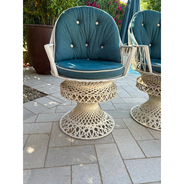 Russell Woodard Set of 8 Russell Woodard Spun Fiberglass Swivel Armchairs — Hollywood Regency — Mid-20th Century — Fully Restored For Sale - Image 4 of 10
