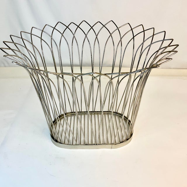 1980s Vintage Atomic Boho Chic French Style Wire Wastebasket. For Sale - Image 4 of 8
