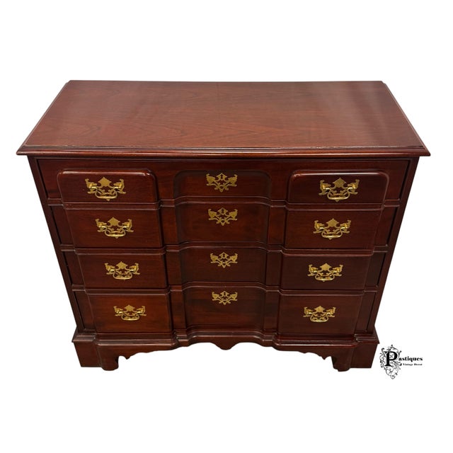 Late 20th Century Vintage Federal Style Mahogany Block Front Chest of Drawers For Sale - Image 5 of 11