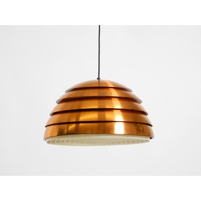Original 1960s slat pendant lamp by hans-agne jakobsson for markaryd. great space age design. The shade is made of copper-...