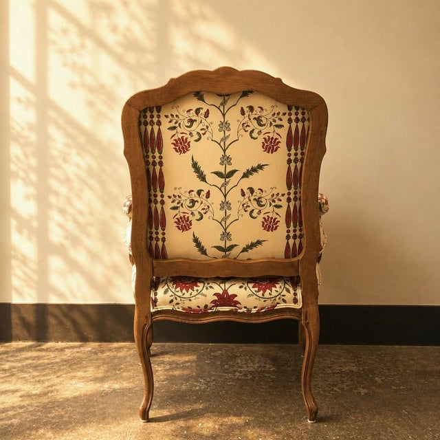 English Mid 20th Century Pierre Frey Les Colonnes Louis XV Chair For Sale - Image 3 of 4