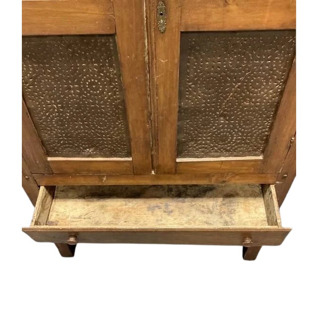 19th Century American Pie Safe With Copper-Finished Punched Tin Panels, C. 1885 For Sale - Image 4 of 8