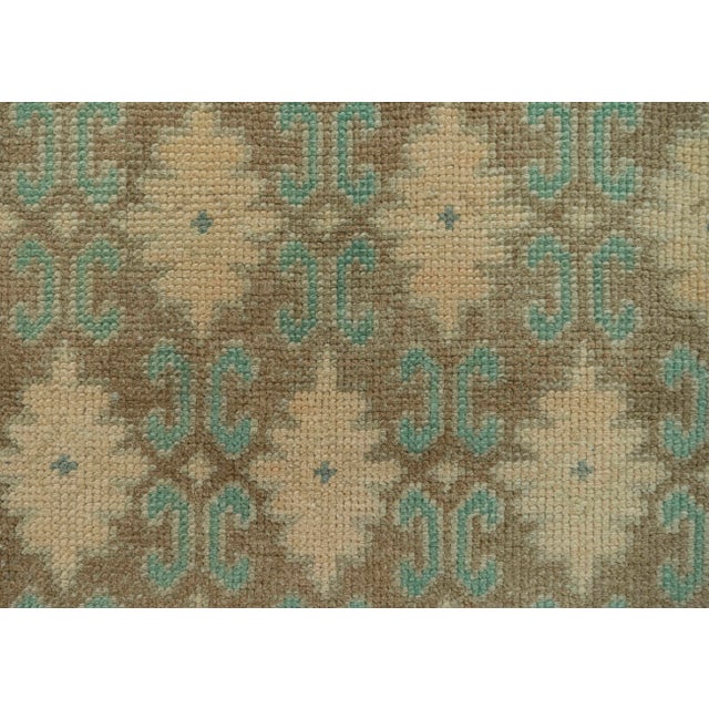 Turkish Vintage Rug 2' x 3'2" #20537 For Sale - Image 4 of 8