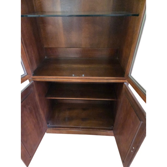 1980s Ethan Allen Canova Campaign Hutch Curio China Cabinet Display Shelf For Sale - Image 13 of 17