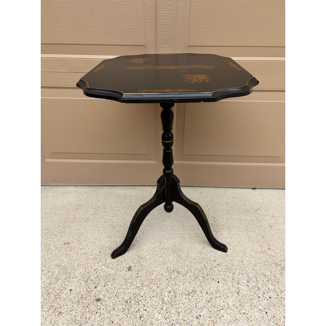 1940s Regency Chinoiserie Black Painted Walnut Side Table With Hand-Painted Scenes For Sale - Image 10 of 10