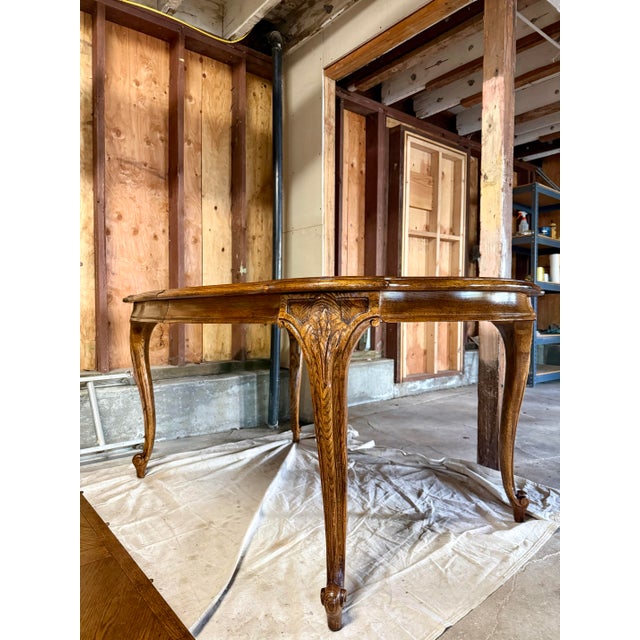1950s 1950s French Provincial Louis XV Extendable Table For Sale - Image 5 of 7