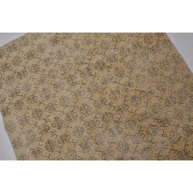 1950s Small Neutral Anatolian Rug, Organic Modern Home Decor Rug For Sale - Image 10 of 10
