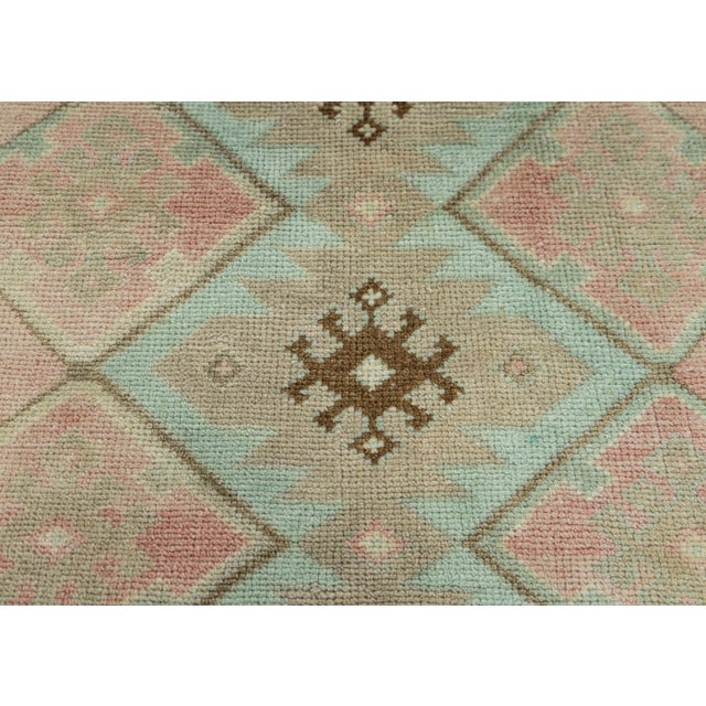 Turkish Vintage Rug 2'9" x 5'5" #19830 For Sale - Image 4 of 8