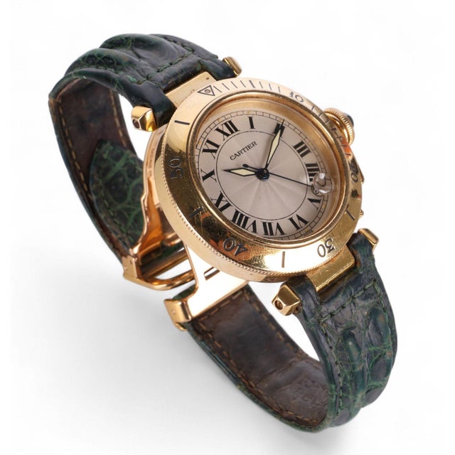 1990s Cartier Pasha 1035 Automatic Watch 18k Gold Ivory Dial Alligator Strap 35mm For Sale In Miami - Image 6 of 10
