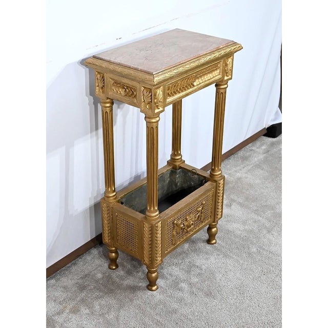 Small Louis XVI Living Room Table, 1909s, in Restored conditions. Designed 1890 to 1919