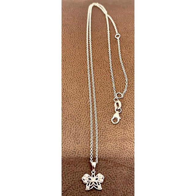18 Karat Gold Butterfly Pendant with White Diamond & 14 Karat White Gold Chain For Sale - Image 12 of 18