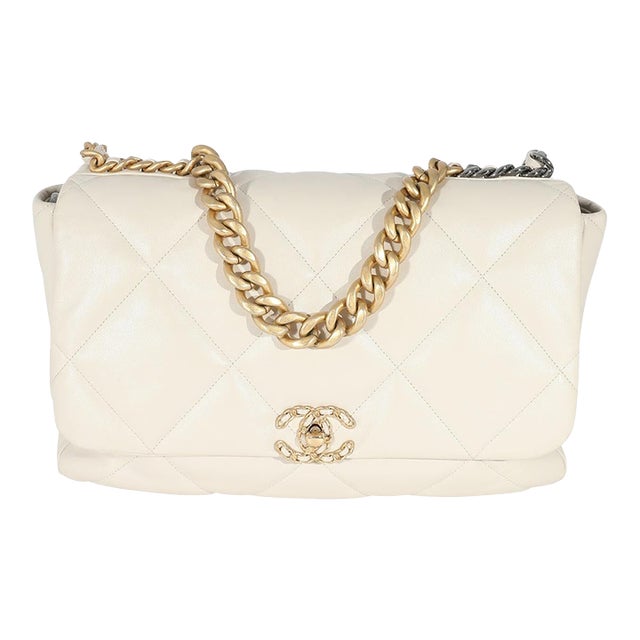 Ivory Shiny Quilted Lambskin Maxi Chanel 19 Flap Bag For Sale