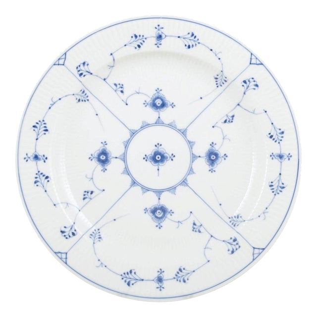 Large Vintage Serving Dish in Porcelain from Royal Copenhagen, 1920s For Sale