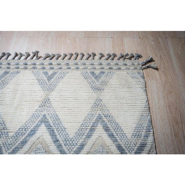 Contemporary 8x11 Ivory Hand-Knotted Wool Layered Diamond Weave Geometric Modern Carpet Rug For Sale - Image 3 of 8