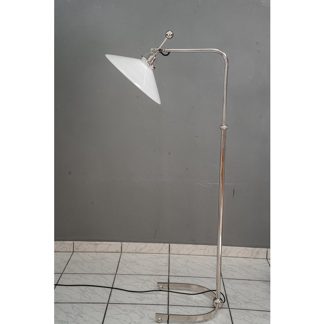 Art Deco Height-Adjustable and Swiveling Nickel Floor Lamp with Opal Glass Shade, 1920s For Sale - Image 4 of 18