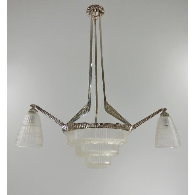 Art Deco Cherrier & Besnus & Hanots French Art Deco Chandelier 1930s - Stepped Glass & Nickel For Sale - Image 3 of 12