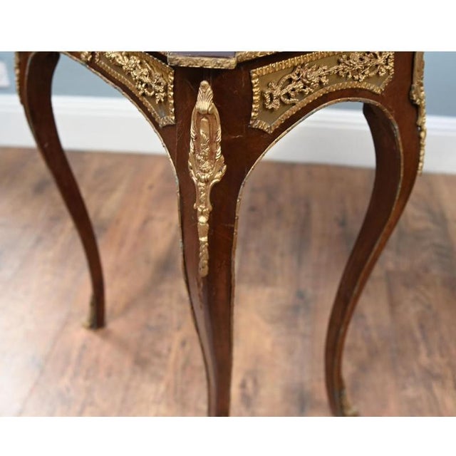 French Louis XV Revival Marquetry Side Tables with Inlay, Set of 2 For Sale - Image 3 of 5