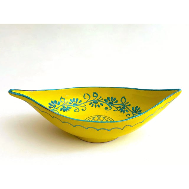 This vintage Mid Century Italian art pottery hand painted oval teardrop majolica ceramic serving bowl is an incredibly...