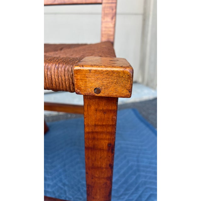 A Pair of New England Tiger Maple Chippendale Side Chairs With Rush Seats, Circa 1800 For Sale - Image 12 of 12