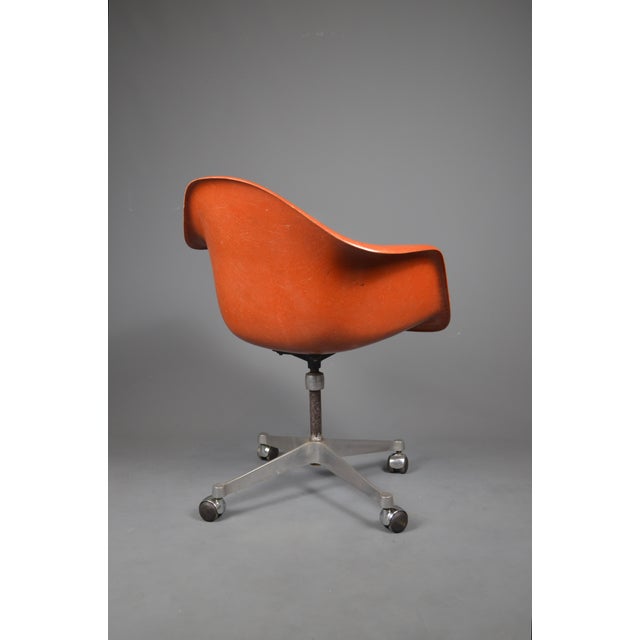 Mid-Century Modern PAC Armchair by Charles & Ray Eames for Herman Miller, 1960s For Sale - Image 3 of 12