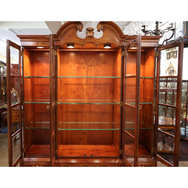 Henredon Aston Court Burl Wood Beveled Glass Bookcase China Cabinet Breakfront For Sale - Image 10 of 18