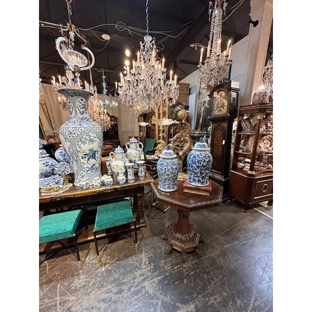 Traditional Pair of Vintage Chinese Porcelain Vases For Sale - Image 3 of 6