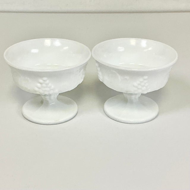 White 1970s Vintage Americana Arts & Crafts Indiana Glass Grape Milk Glass Champagne Coupes/Sherbet Cups - Set of 8 For Sale - Image 8 of 14
