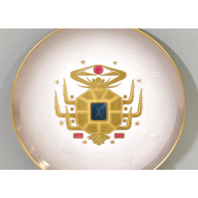 1970s Vintage Zodiac Cancer Plate in 24k Gold Porcelain from Arte Morbelli, Italy, 1970s For Sale - Image 5 of 9