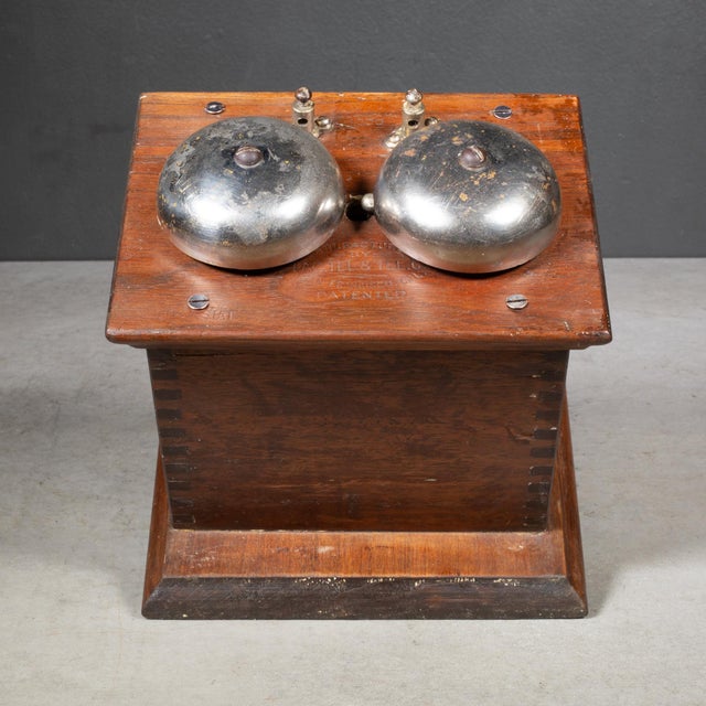Industrial 19th C. San Francisco "Pac Tel" Telephone Extension Ringer Box c.1890 For Sale - Image 3 of 9