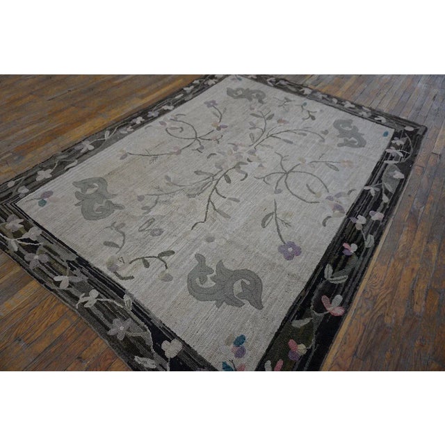 1900s Ivory Folk Art Floral Antique American Hooked Small Rug For Sale - Image 4 of 15