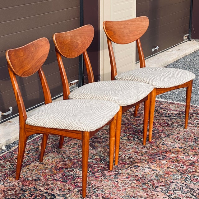 Brown Mid-Century Modern Heritage Contemporary Collection Walnut Dining Side Chair For Sale - Image 8 of 12