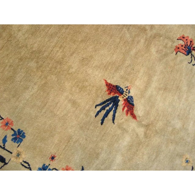 1920s 1920s Tan Taupe Minimalist Floral Antique Chinese Peking Rug 9'2" X 11'6" Knotted Wool Carpet For Sale - Image 5 of 9