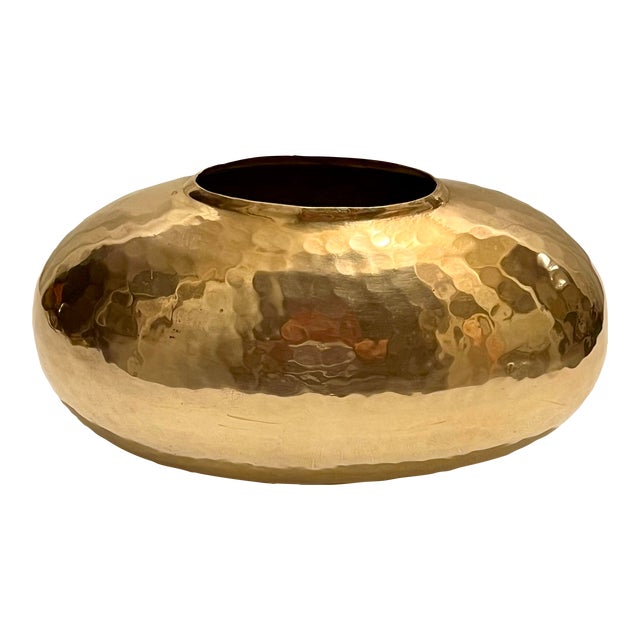 Chic Vintage Oval Polished Brass Hammered Vase Bowl For Sale