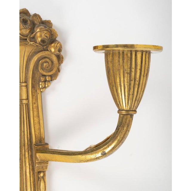 Art Deco Gilded Bronze Wall Sconce, 1925. For Sale - Image 3 of 7