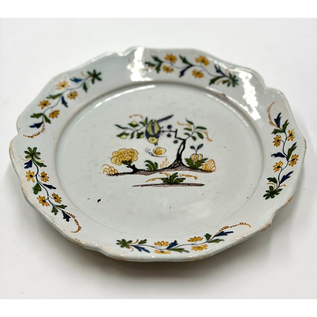 French Provincial Antique 18th Century French Faience Bird Plates - A Pair For Sale - Image 3 of 6