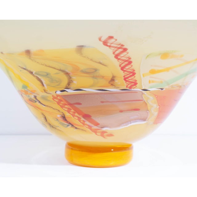 Contemporary Bruce Pizzichillo Dari Gordon Signed Oversized Art Glass Centerpiece Bowl For Sale - Image 3 of 8