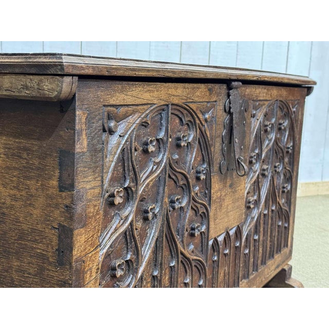 Wood 18th Century Oak Chest with Gothic Decoration For Sale - Image 7 of 18