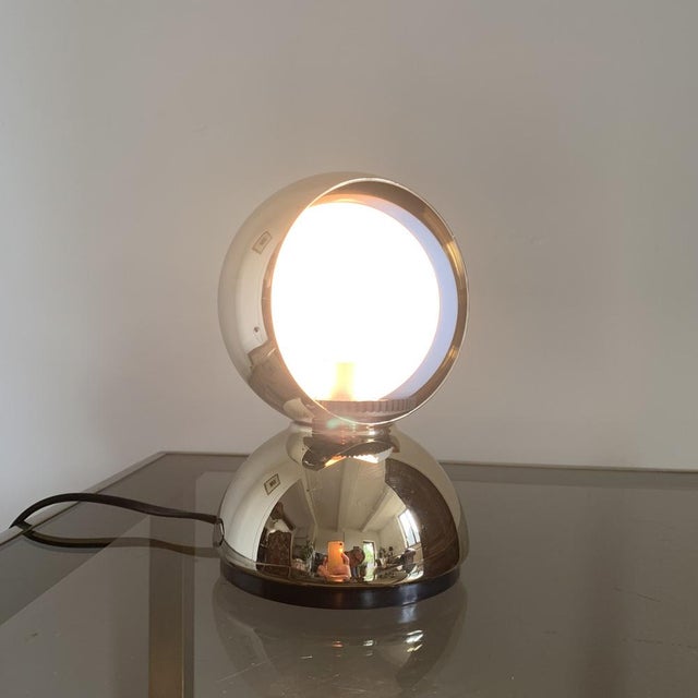 Eclisse Table Lamp by Vico Magistretti for Artemide, 2010s For Sale - Image 9 of 14