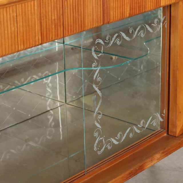 Wood Vintage Sideboard in Cherry Veneer & Glass, Italy, 1950s For Sale - Image 7 of 12