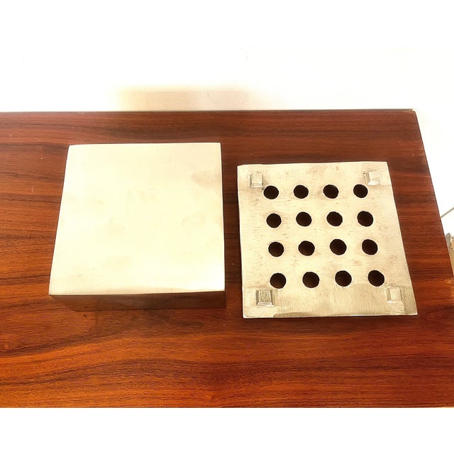1970s Geometric Sculptural Ashtray in Chromed Metal, 1960s For Sale - Image 5 of 6
